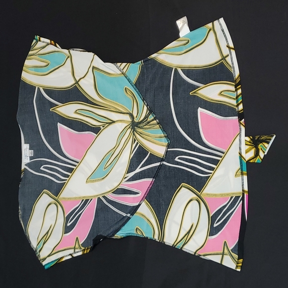 TAHARI Blouse - Picture 6 of 8